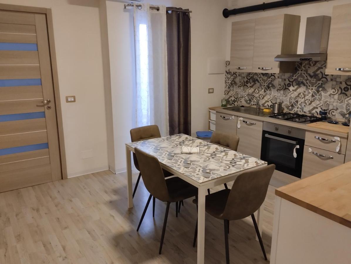 Erre Apartment Messina Eksteriør bilde